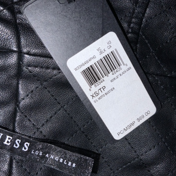 Leather-Look Bustier (XS) & Mid-Rise Shorts (0) se - Picture 9 of 9